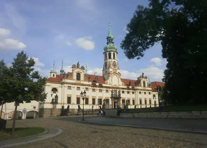 Apartricanova Lägenhet
