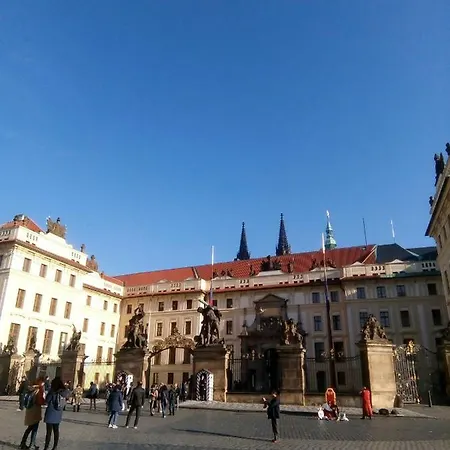 아파트 Apartricanova