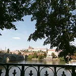 Apartricanova Διαμέρισμα Πράγα